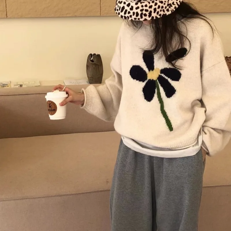 

Lazy Wind Flower Sweater Women's Blouse Autumn New Loose Design Niche Round Neck Sweater