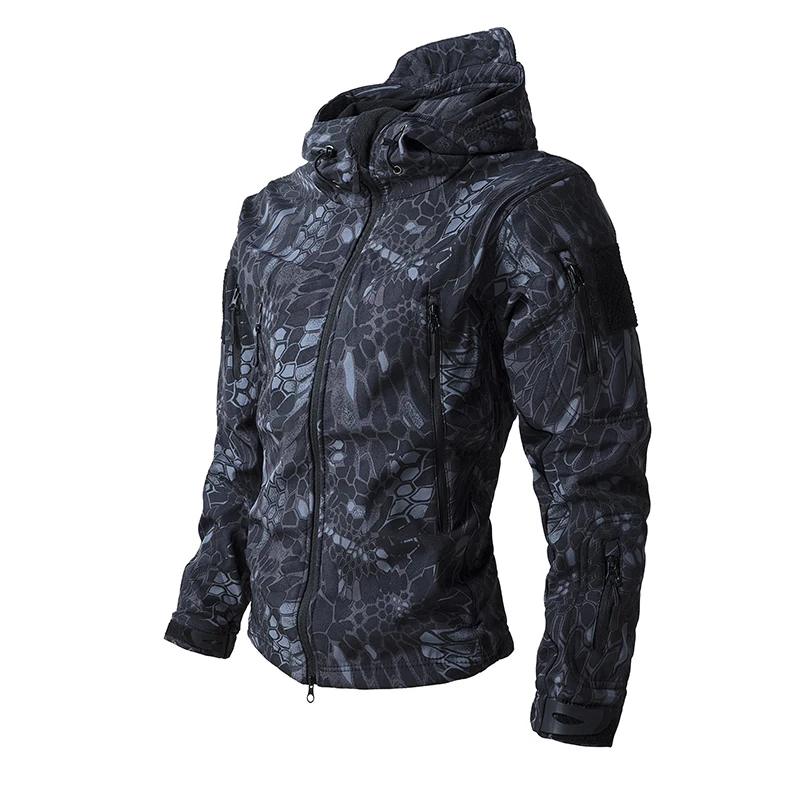 Man Mountaineering Suit Windproof Soft Shell Jackets New Spring Autumn Outdoors Leisure Camouflage Charge Clothes Hooded Coat