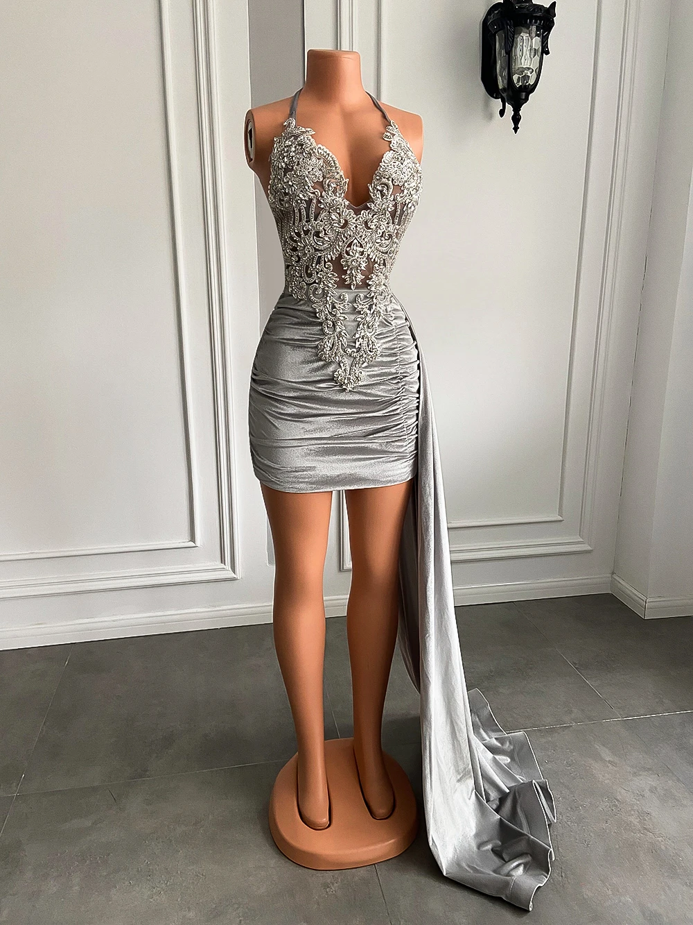 New Arrival V-neck Sheer Beaded Embroidery Women Birthday Party Gowns Silver Velvet Sequined Black Girls Short Prom Dresses 2025 image 4