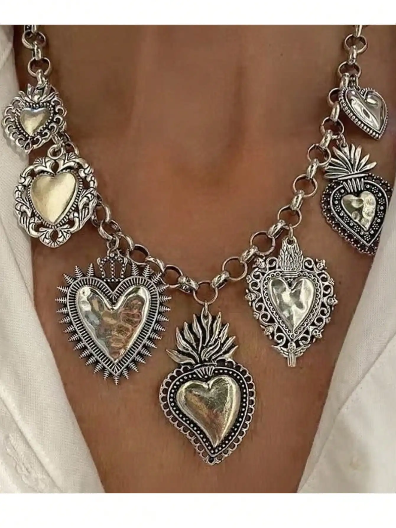 Thumbnail 4 - #18 Best Chunky Chain Necklaces to Buy In 2026