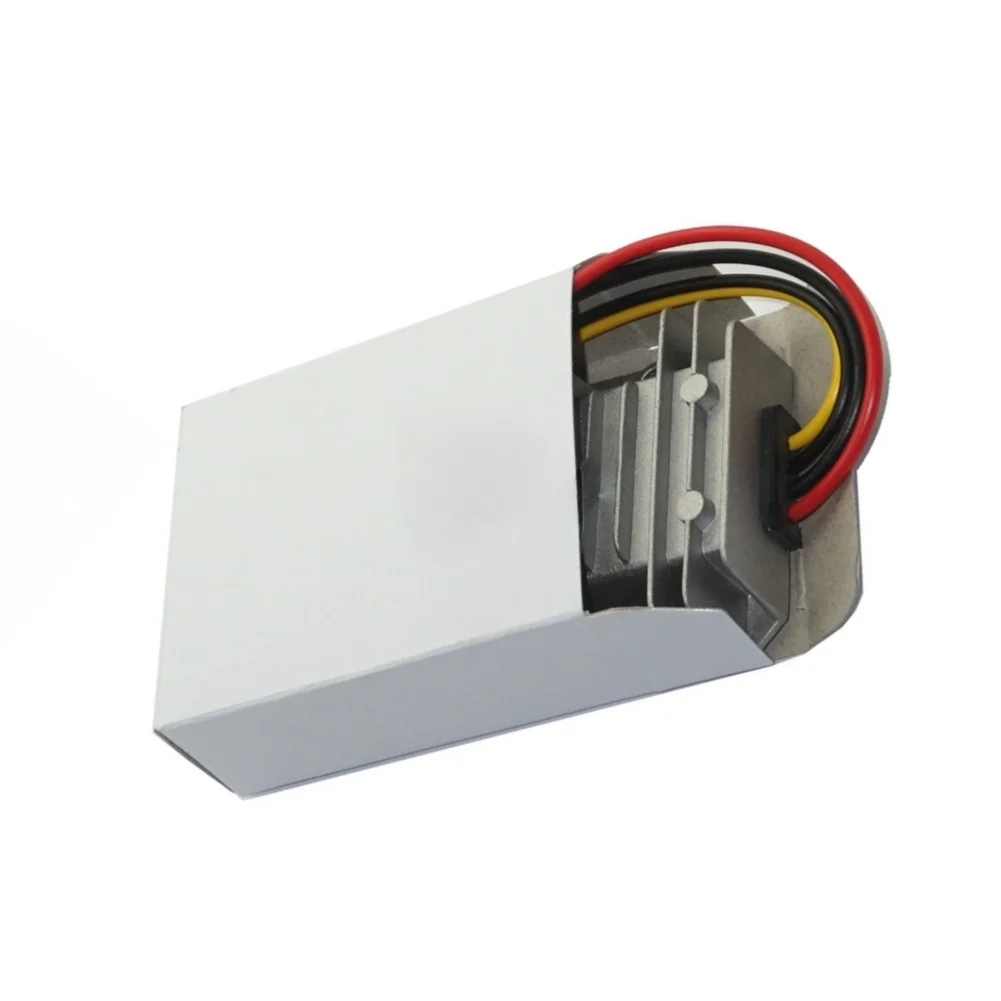 White 48V To 12V Converter Compact Heat Dissipation 94 Conversion Efficiency Overcurrent Protection For Off-road Vehicle Use