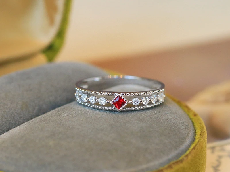KUGG 100% 18K White Gold Rings Fashion Elegant Design Shiny Diamond Natural Ruby Gemstone Ring for Women High Engagement Jewelry