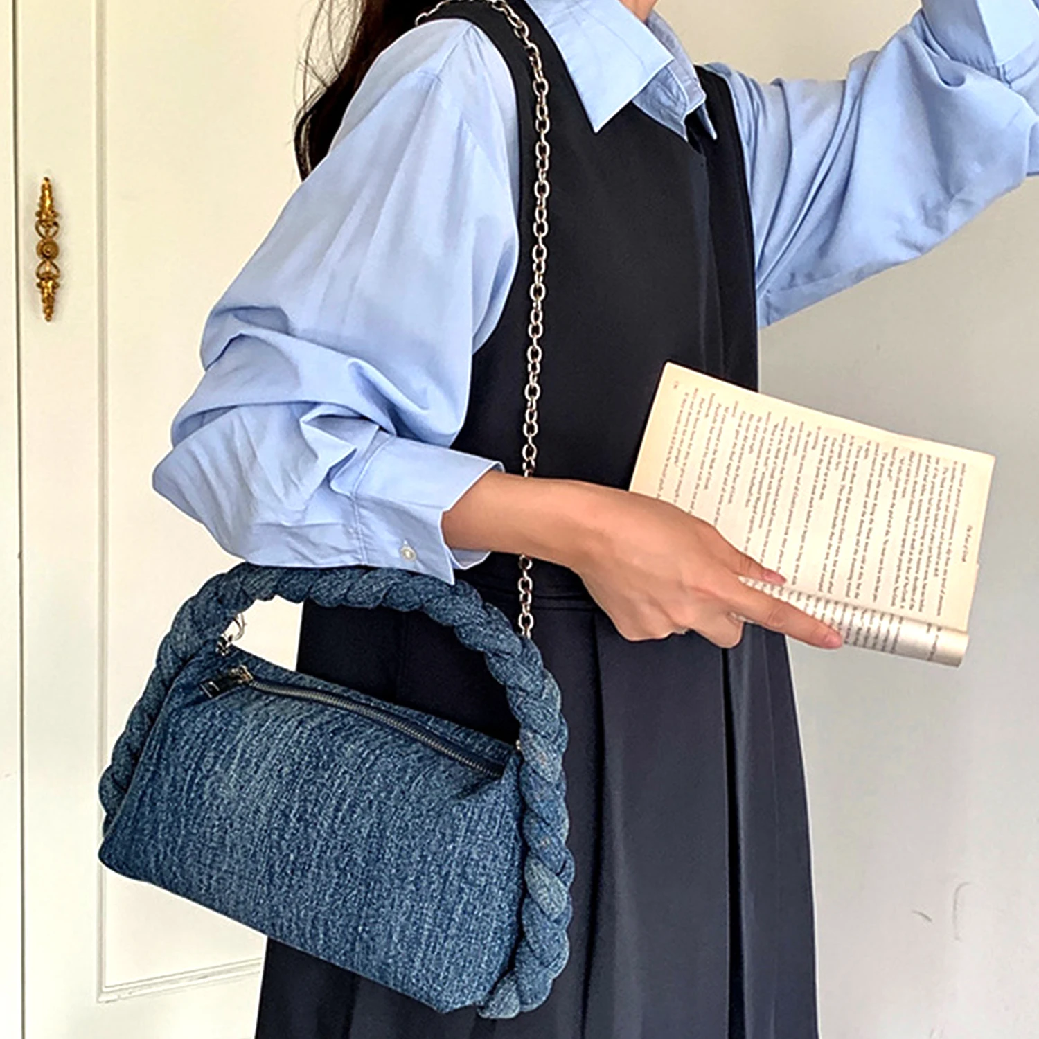 Borse in Denim di Design di marca di nicchia CEZIRA per le donne borse per cuscini con manico a treccia di moda borse Hobo a tracolla con catena in