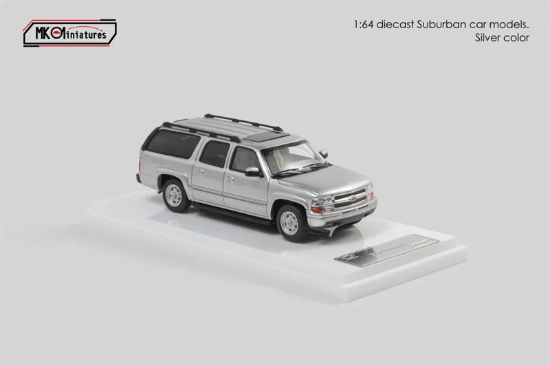 

(Предзаказ) миниатюры MK 1:64 Suburban Mk9 GMT800 Silver Limited800 литая модель автомобиля