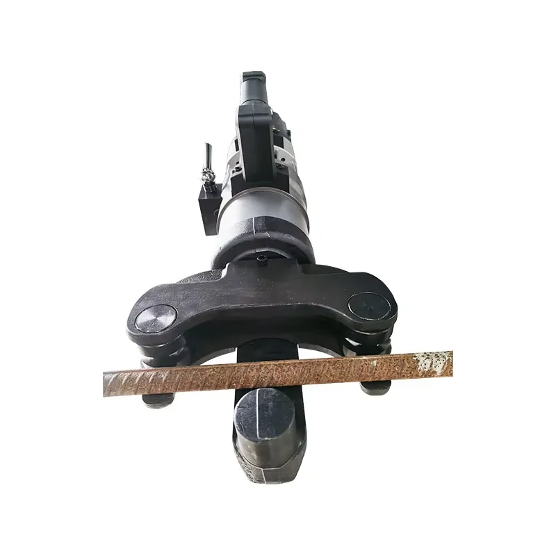 Machine à cintrer les tuyaux compacte 40mm NRB-40E Machine à cintrer les étriers de barres d'armature en acier