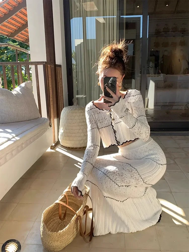 

Color Blocking Knitted Two-Piece Women'S Spring And Autumn Fashion Temperament Top Paired With Skirt Set