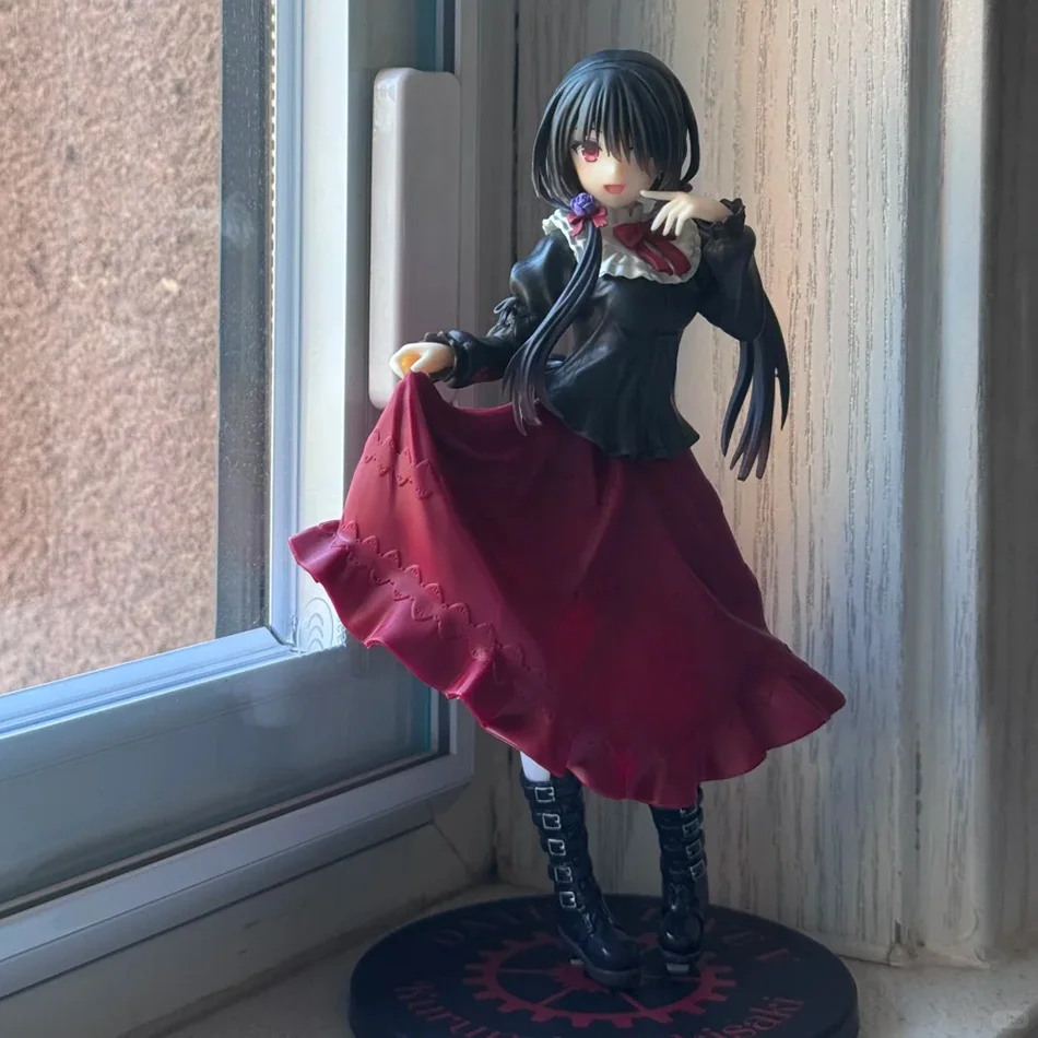 18CM 데이트 어 라이브 토키사키 쿠루미 애니메이션 피규어 귀여운 소녀 모델 장난감 PVC 블랙 드레스 입은 스탠딩 모델 자동차 장식품