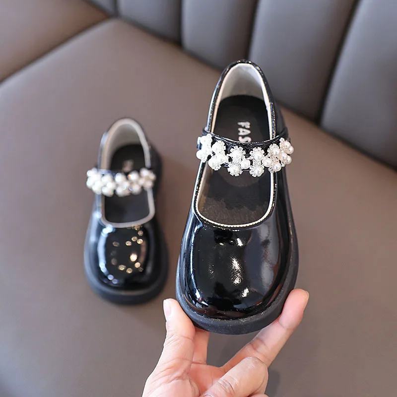 2023 Spring New Girls Leather Shoes Kids Fashion Cute Pearls Rhinestone Princess Shoes Children\'s Anti Slip Flat Shoes G590