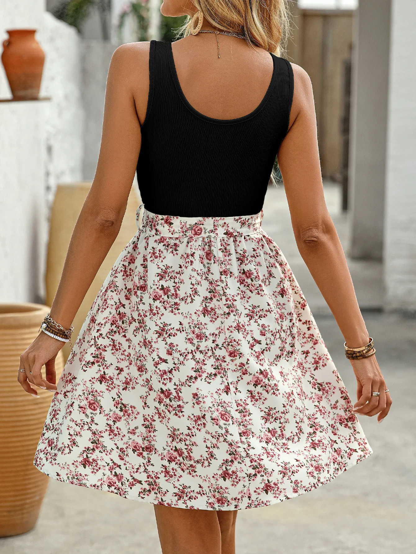 Spring Summer New Dress Elegant Fashionable Contrasting Floral Woman Clothes Sleeveless Suspender Elastic Waist A-line Dresses