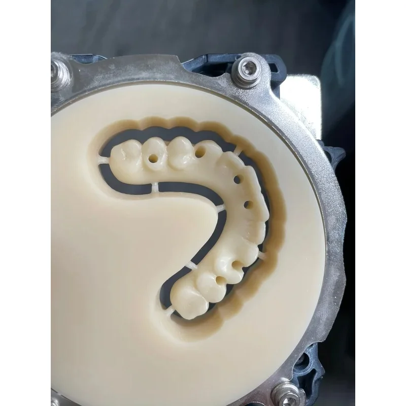 Monolayer PMMA Disc 98mm 12-30mm Resin Milling Blank Open System CAD CAM Dental Lab Material for Temporary Crown Bridge