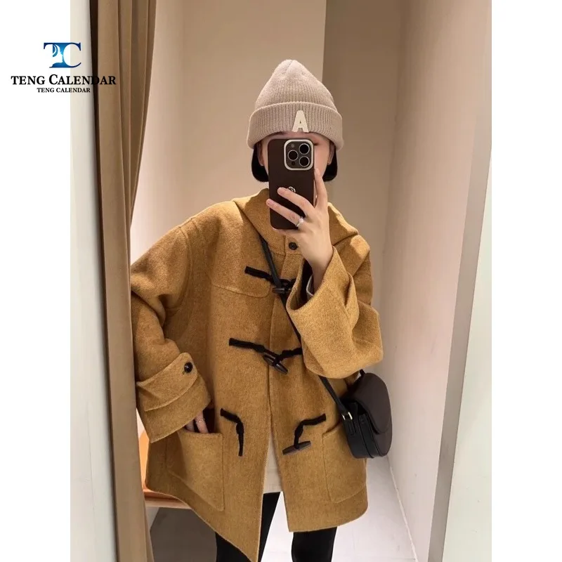 

Bull Horn Button Short Wool Jacket, High-end Small Figure Thick Jacket, 2024 Autumn and Winter New Women's Series