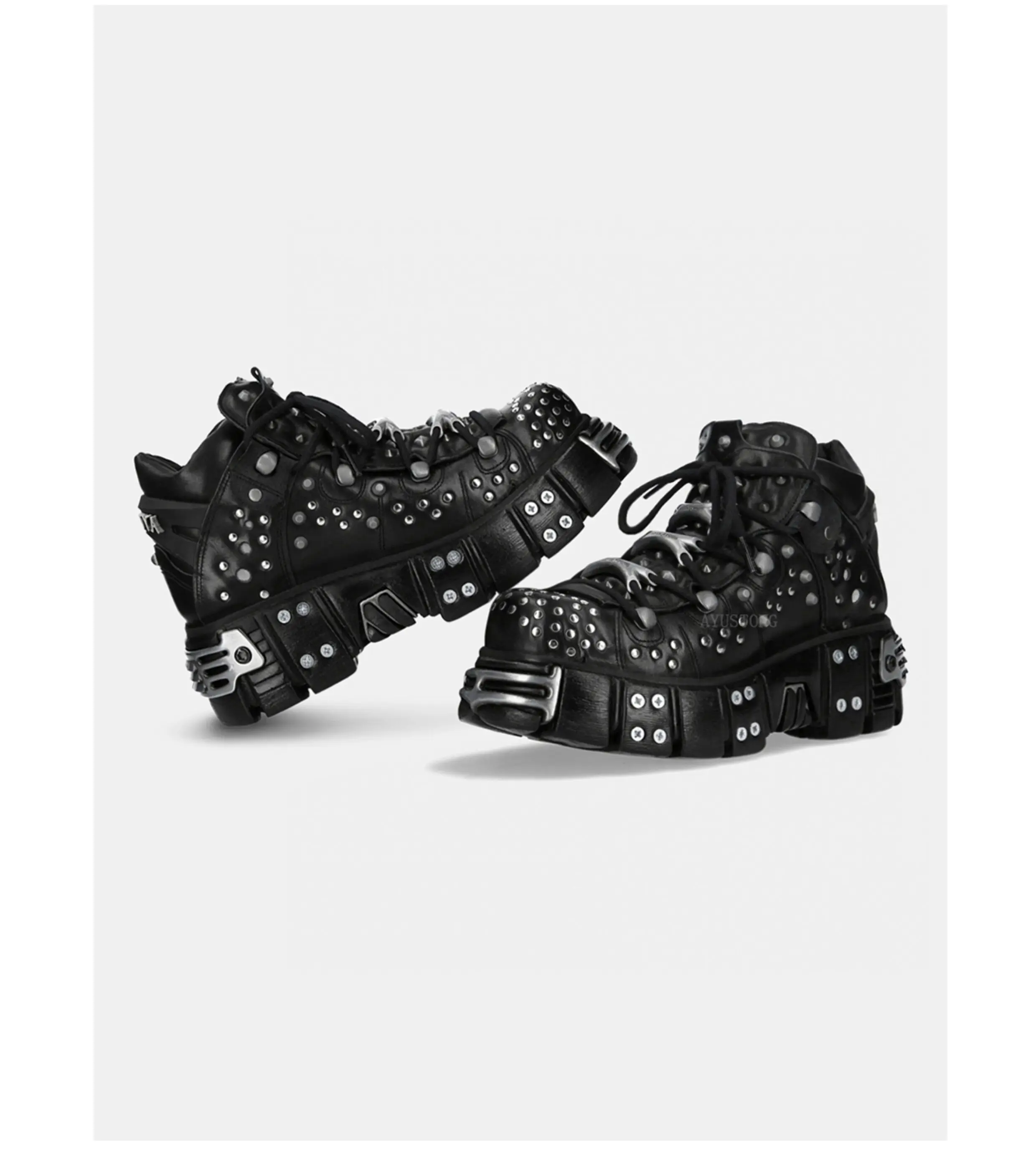 Metal Rivet Platform Round Toe Punk Ankle Boots Fashion Sports Casual Lace-Up Boots 2026 Winter New Street Rock Motorcycle Boots
