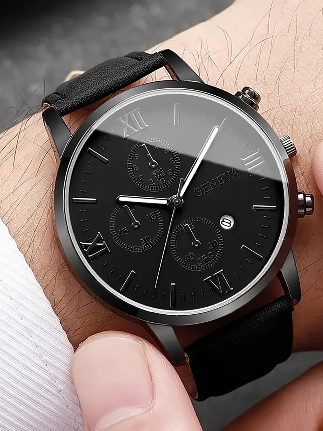 ساعة كوارتز رجالية مع قلادة وسوار وخاتم ومجموعة تقويم وظيفة احتفالية ومطابقة الزي، ولا تشمل الصندوق