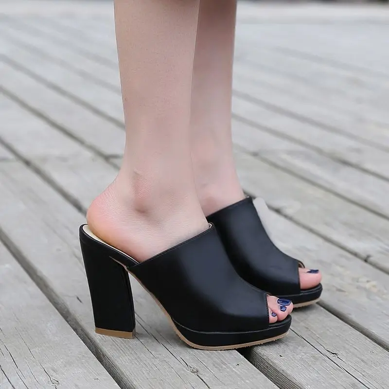 Fish mouth flip-flops with high heels for women with thick heels for women to wear outside a fashion waterproof platform
