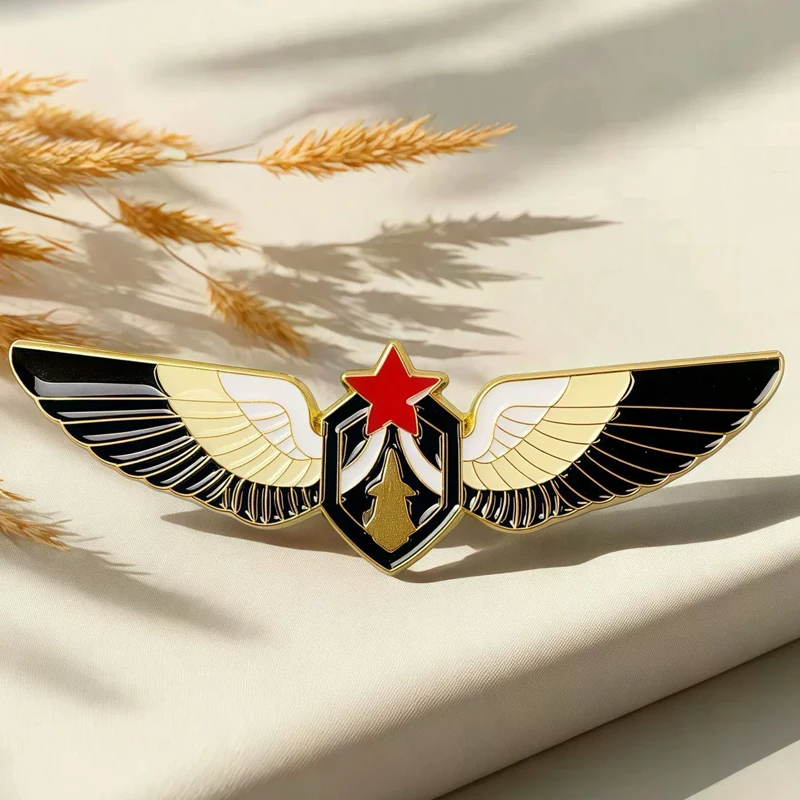 Classic Fighter Jet Airspace Hero Badge Brooches Steel Wing Commemorative Brooch Pins Backpack Accessories Enamel Oil Jewelry
