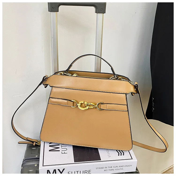 

Designer Mini Handbag 2025, Luxury Quilted Crossbody Purse, Gold Chain & Dust Bag (Vegan Calfskin)