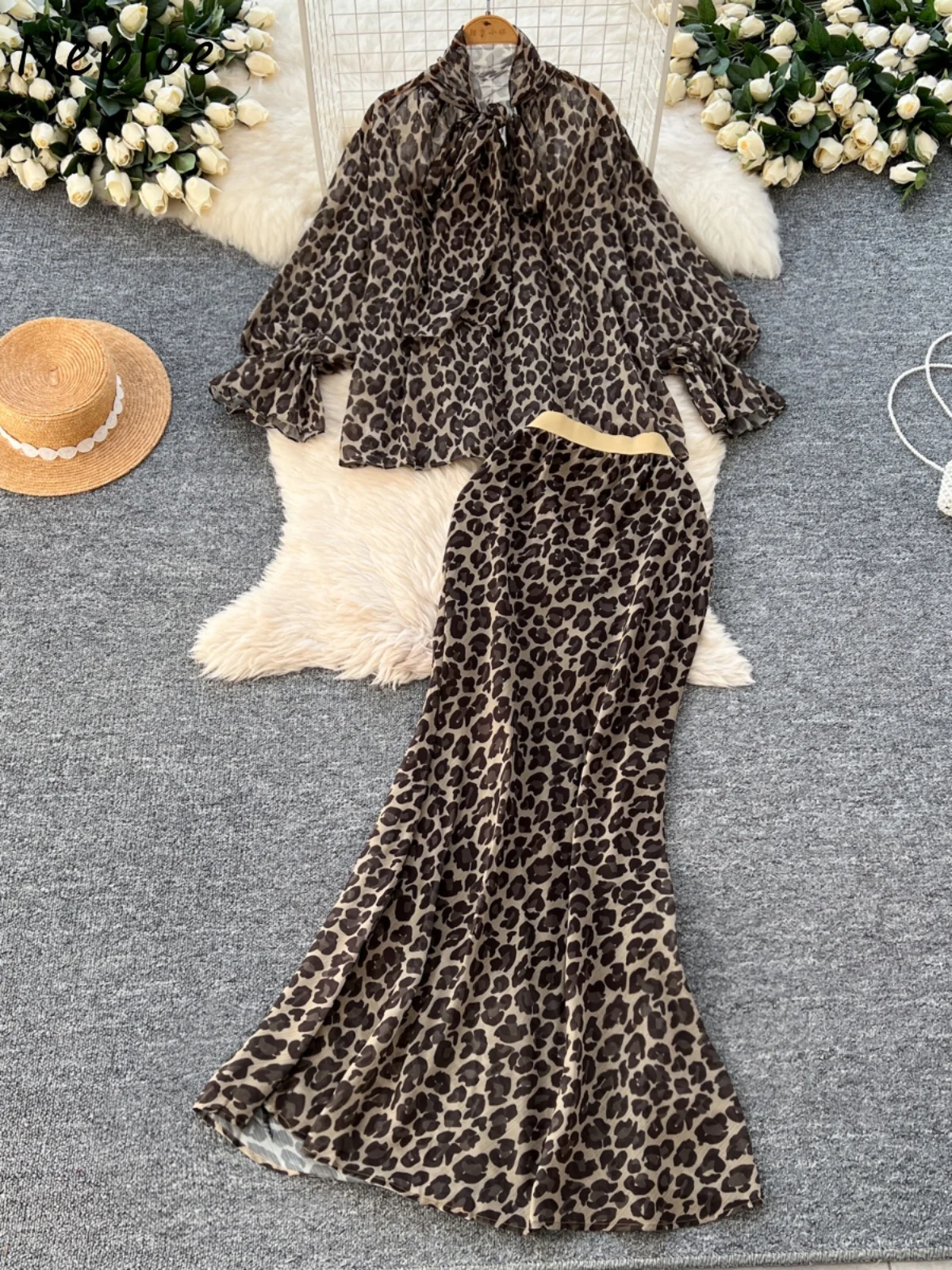 

Neploe Light Ripe Wind Europe Loose Bow Set Shirt Lace Up Print High Waist Slim Mermaid Skirt French Style Luxury Suits Faldas