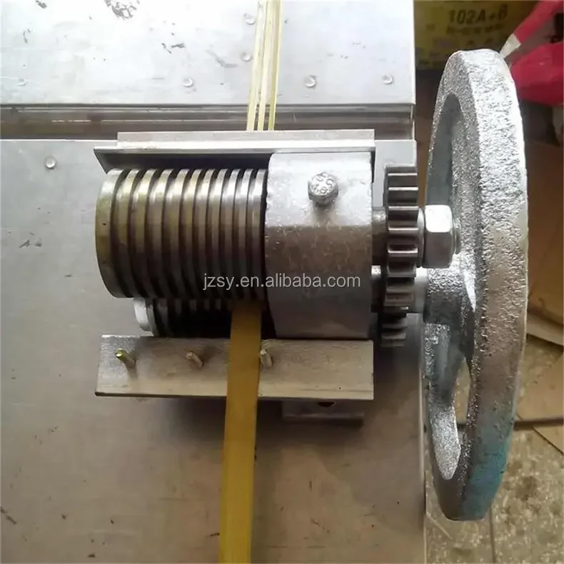 Bamboo Wire Drawing Machine Bamboo Piece Wire Opening Machine PP Belt Wire Splitting Plastic Rigid Belt Splitting Machine