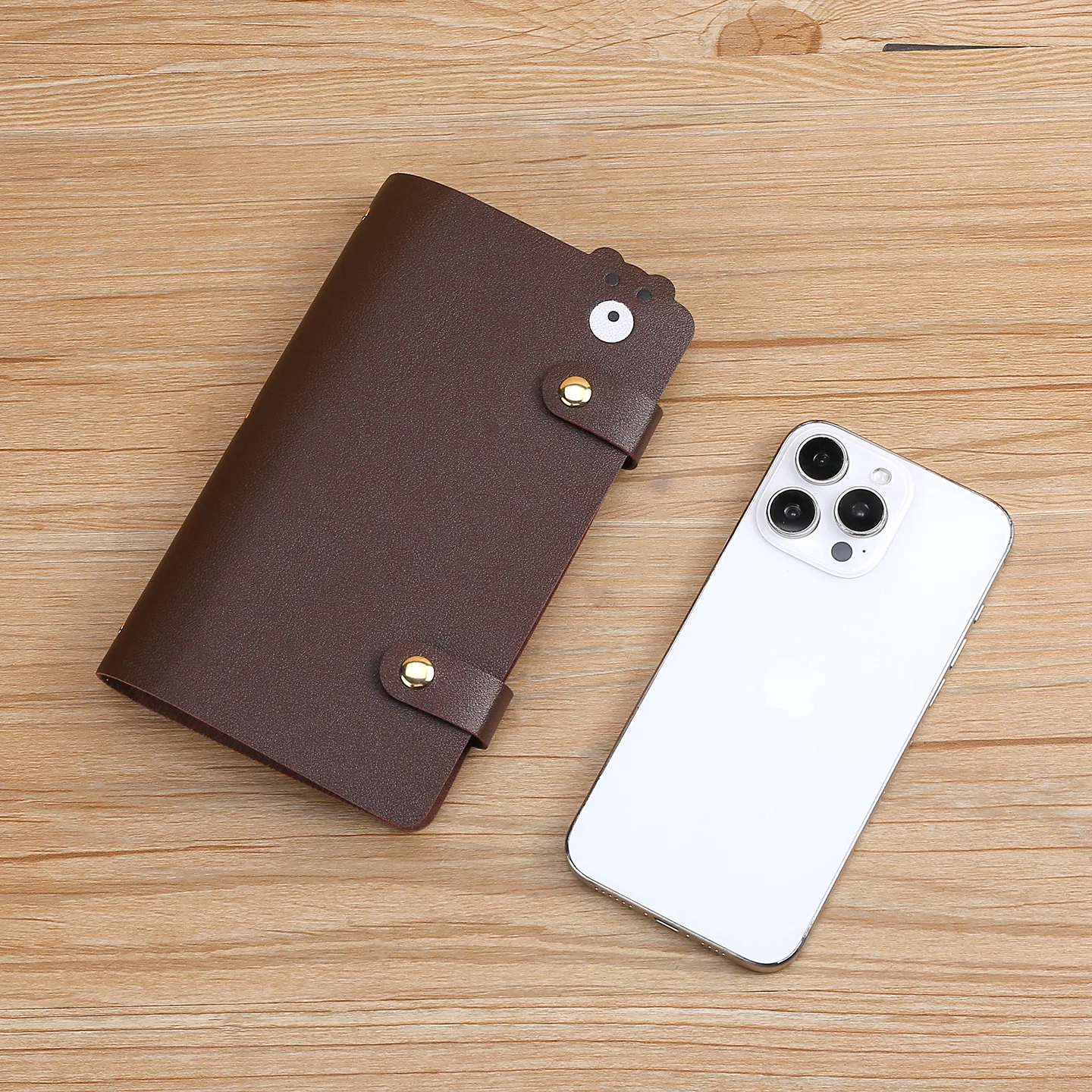 Bank card holder protection case, suitable for both men and women, multi-slot PU leather cute bear card holder