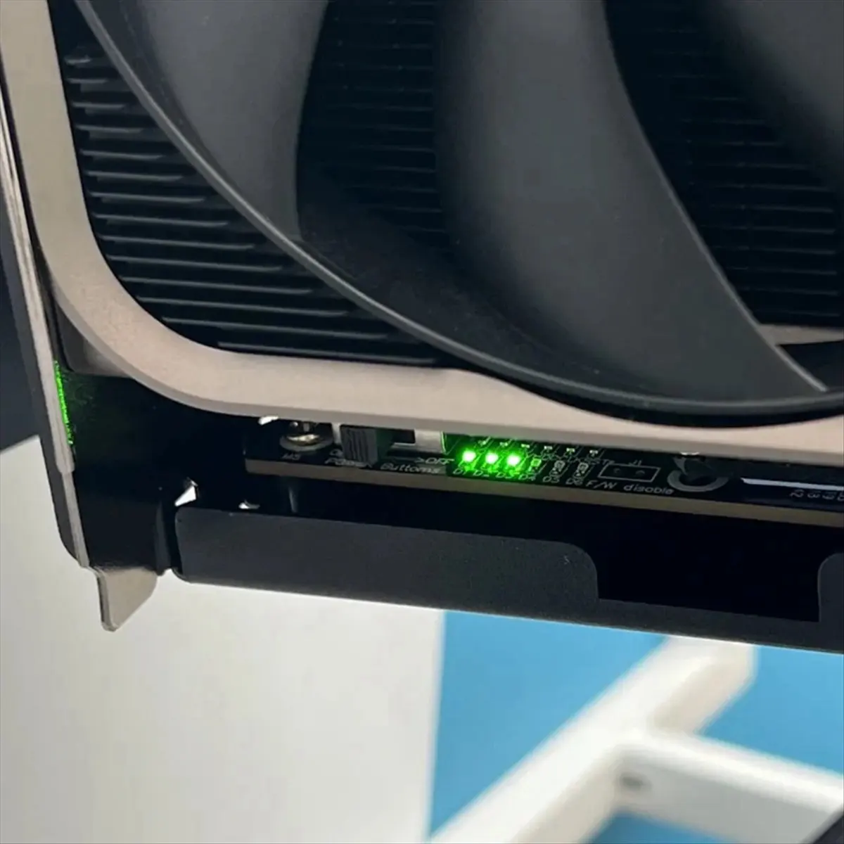 Cmpt And Acce Store Offer PC Accessories UT4G-BK7 EGPU Adapter for Thunderbolt 4/3 PCIe 4.0 X4 GPU Dock