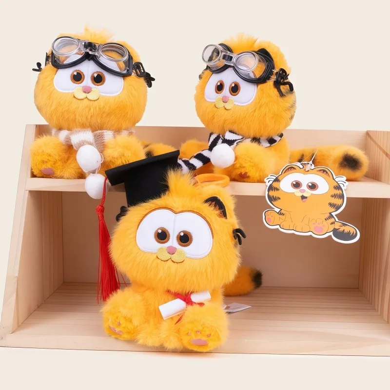 

Cute Garfield cat keychain cartoon anime girl kawaii plush backpack charm luggage decoration desktop ornament children toy gift