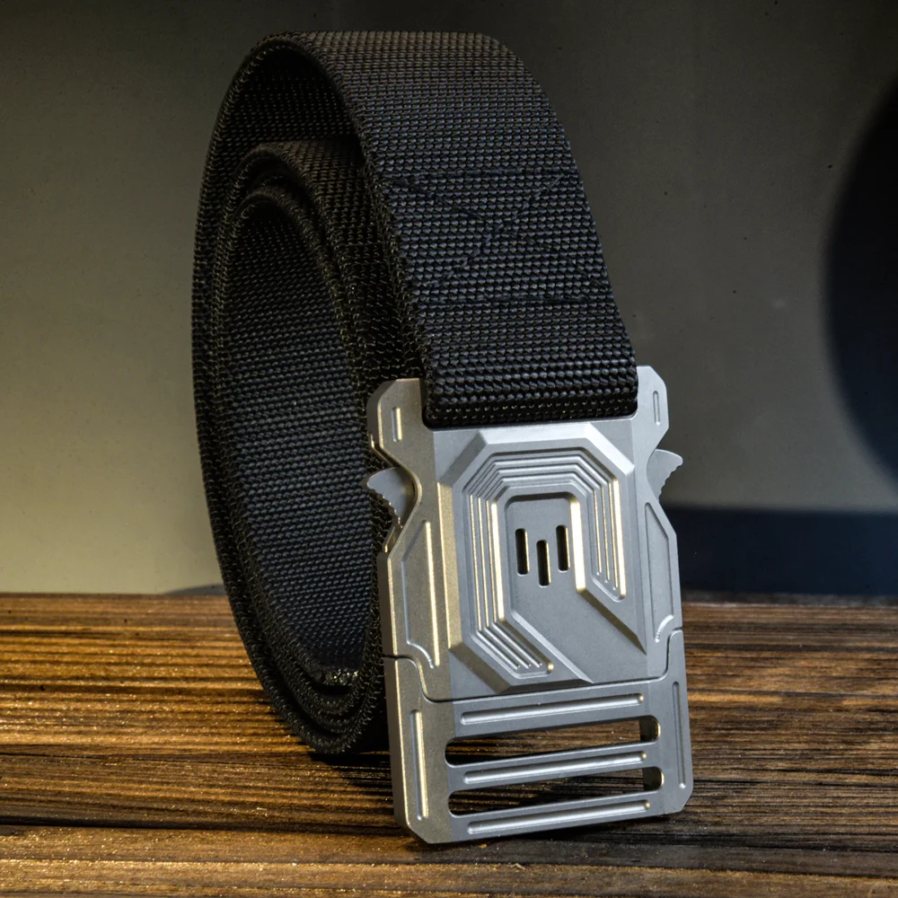 EDC Titanium Alloy Button Men‘s Belt Multi-functional Outdoor EDC Tools