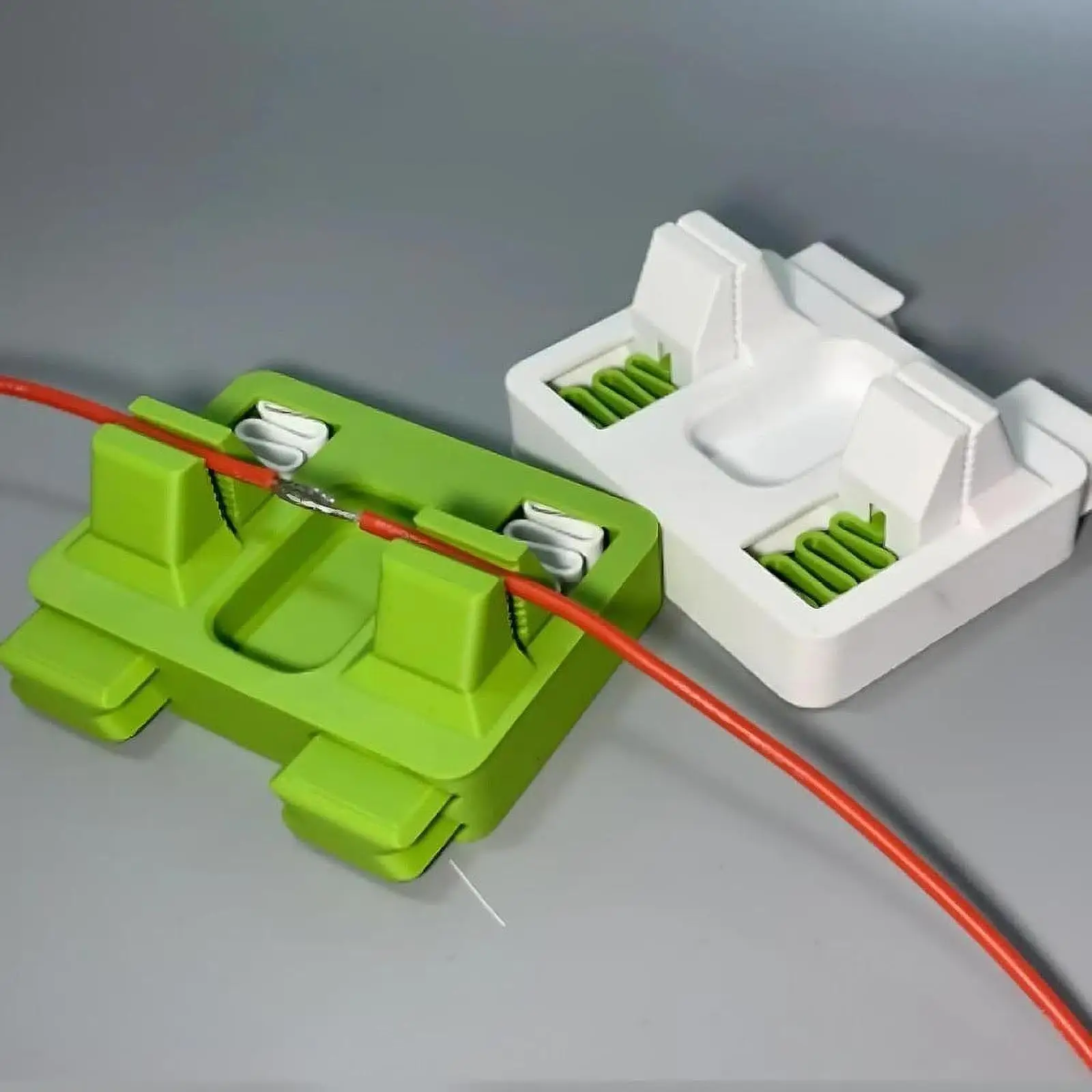 Electric Wire Welding Fixture ,Wire Fixing Clip ,Portable Adjustable Design Welding Fixture Tool for Mig,TIG and Spot Welding