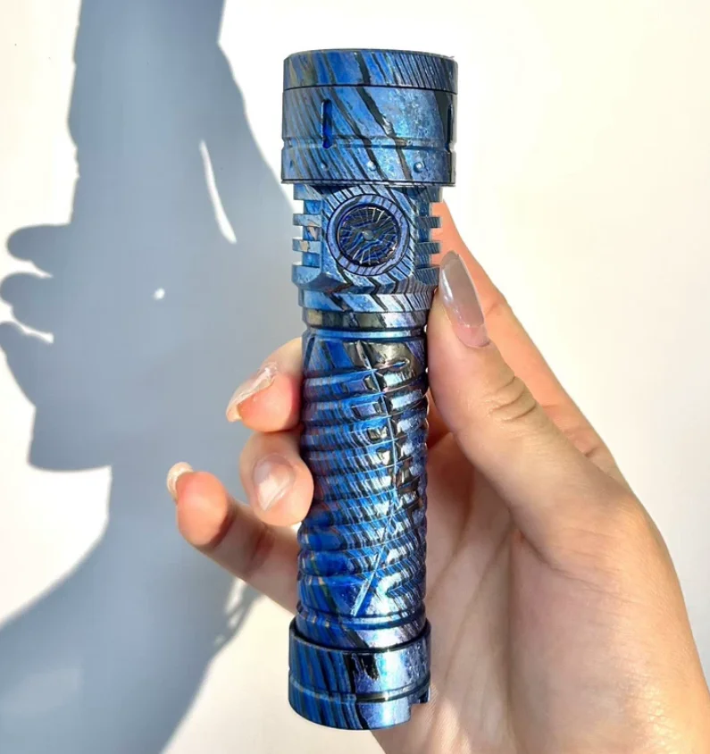 Used EDC VASTLITE VersaBOW White Laser Flashlight Zircuti Outdoor Tools Strong Light Torch Lamp Decompression Toy