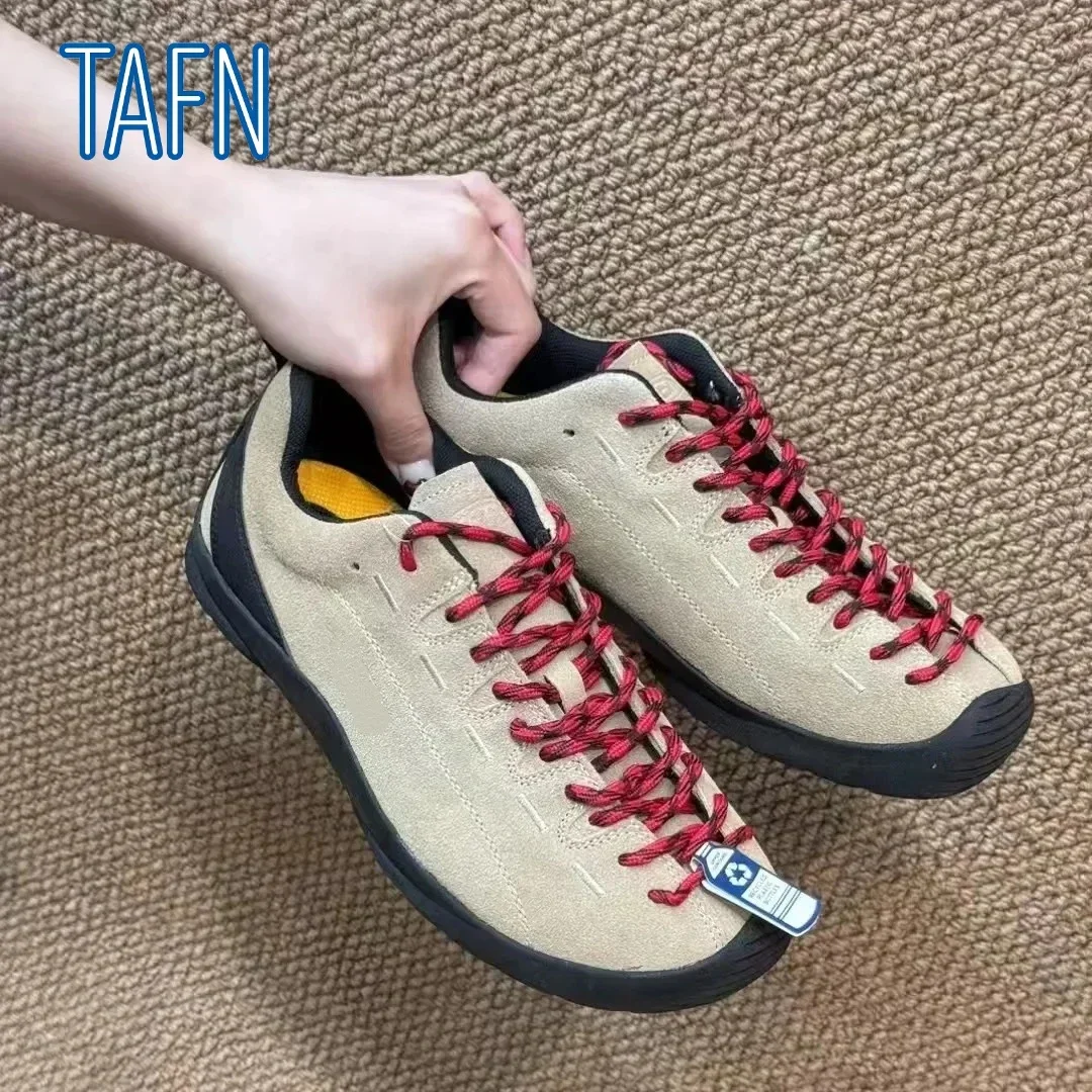 Chaussures de randonnée unisexes en cuir suédé, semelle antidérapante, adaptées au trekking, à la montagne, aux loisirs urbains et à la marche quotidienne en extérieur.