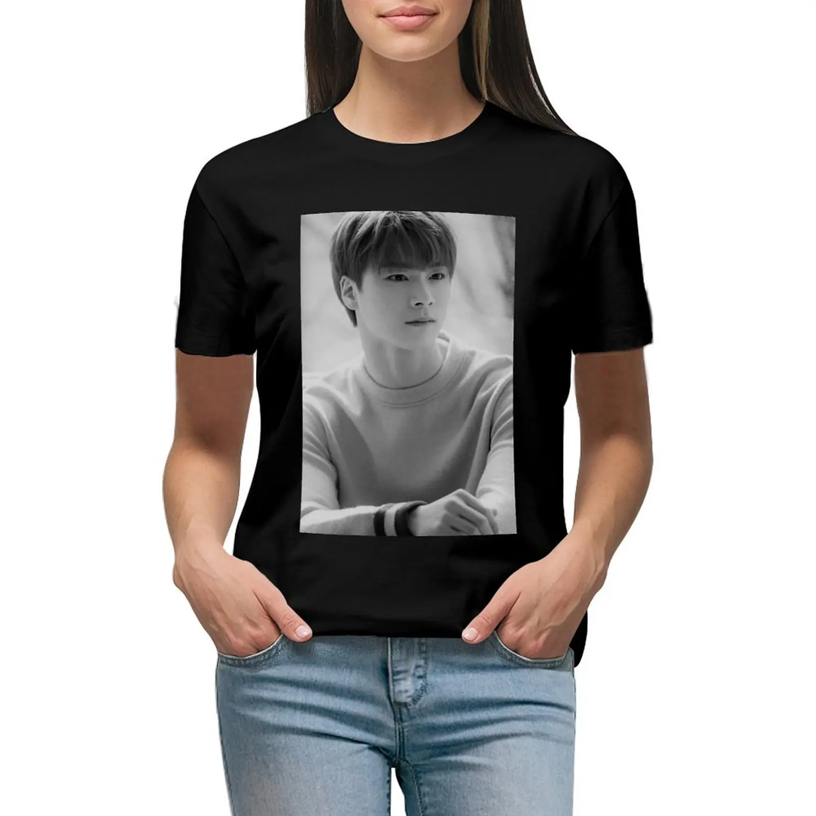 

Astro Moonbin T-shirt Funny Female Short Sleeve Tee Women Tops