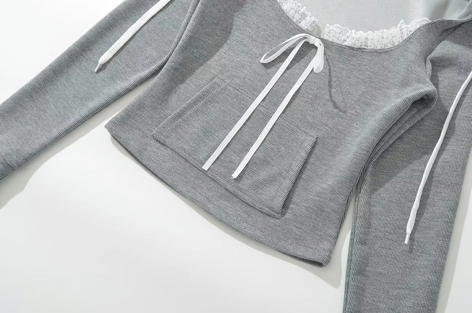 Faionable Top in maglia con cappuccio con finiture in pizzo da donna Street Sle Fibra di poliestere Lungo Sve ort Lunghezza Colore Ragazza irt