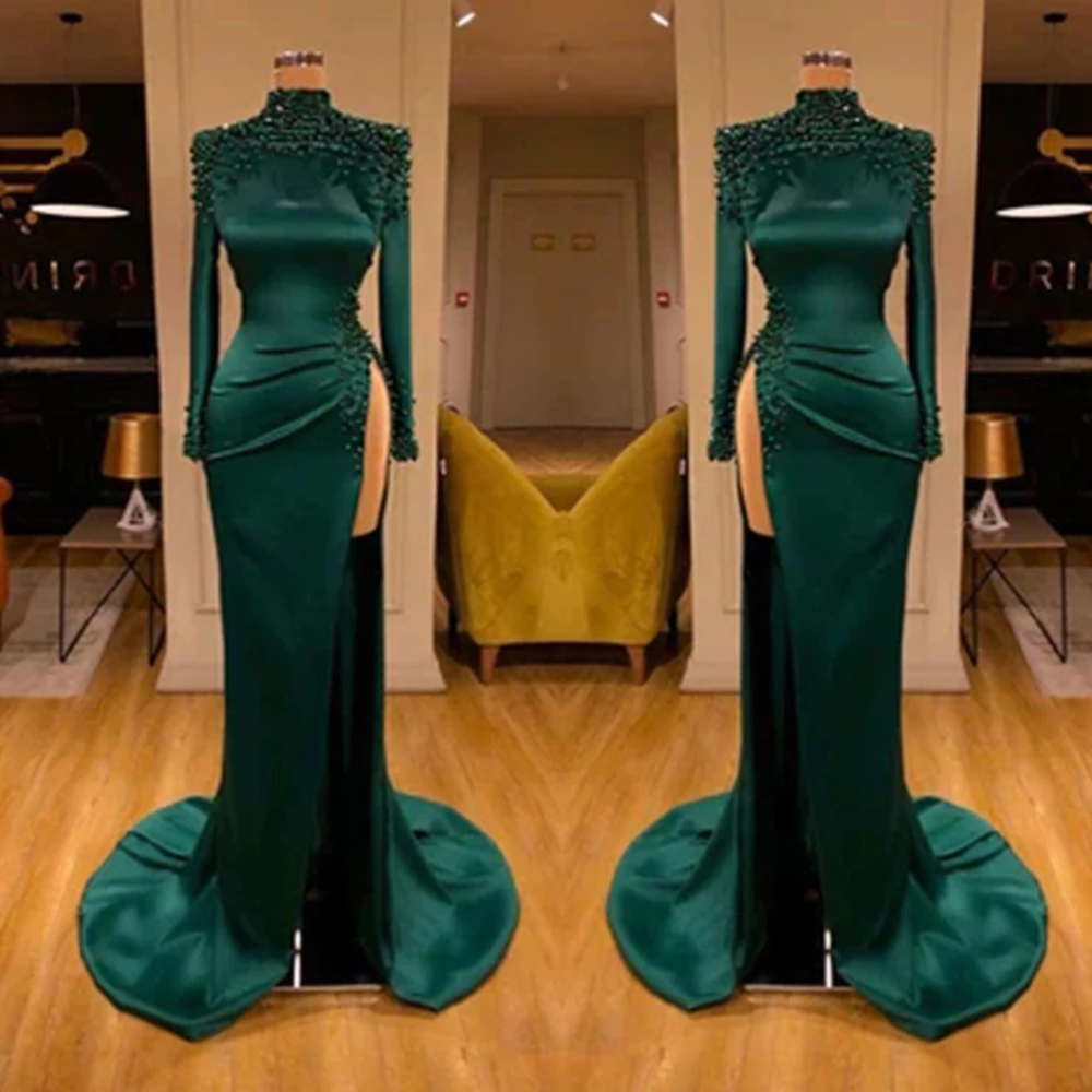 2023 Green Evening Dresses High Neck Bead String Mermaid Side Split Satin Pleated Prom Gowns Formal Party Fashion Celebrity Robe