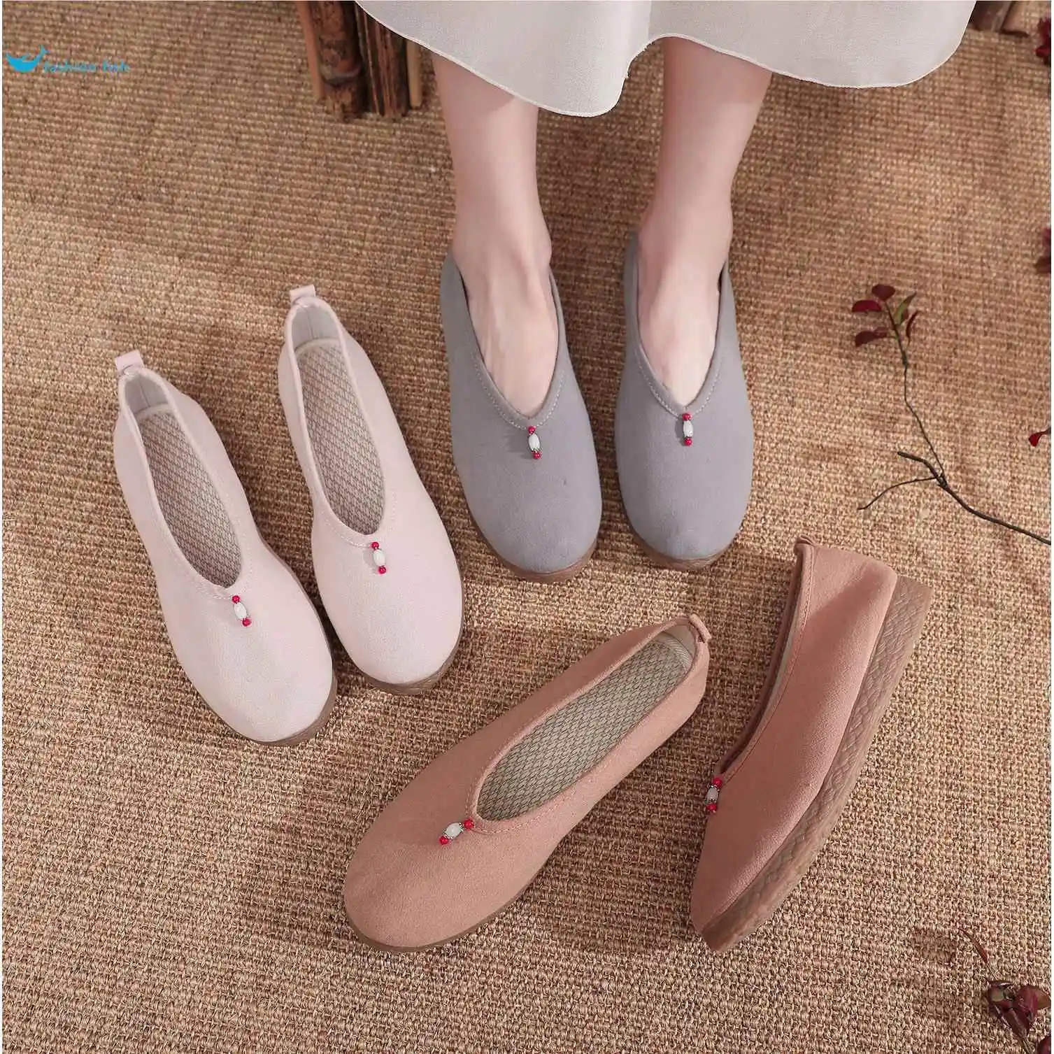 New Style Beijing Cotton Linen Flat Bottom Hanfu Women's Shoes Embroidered Ethnic Style Single Shoes Fashionable round Toe