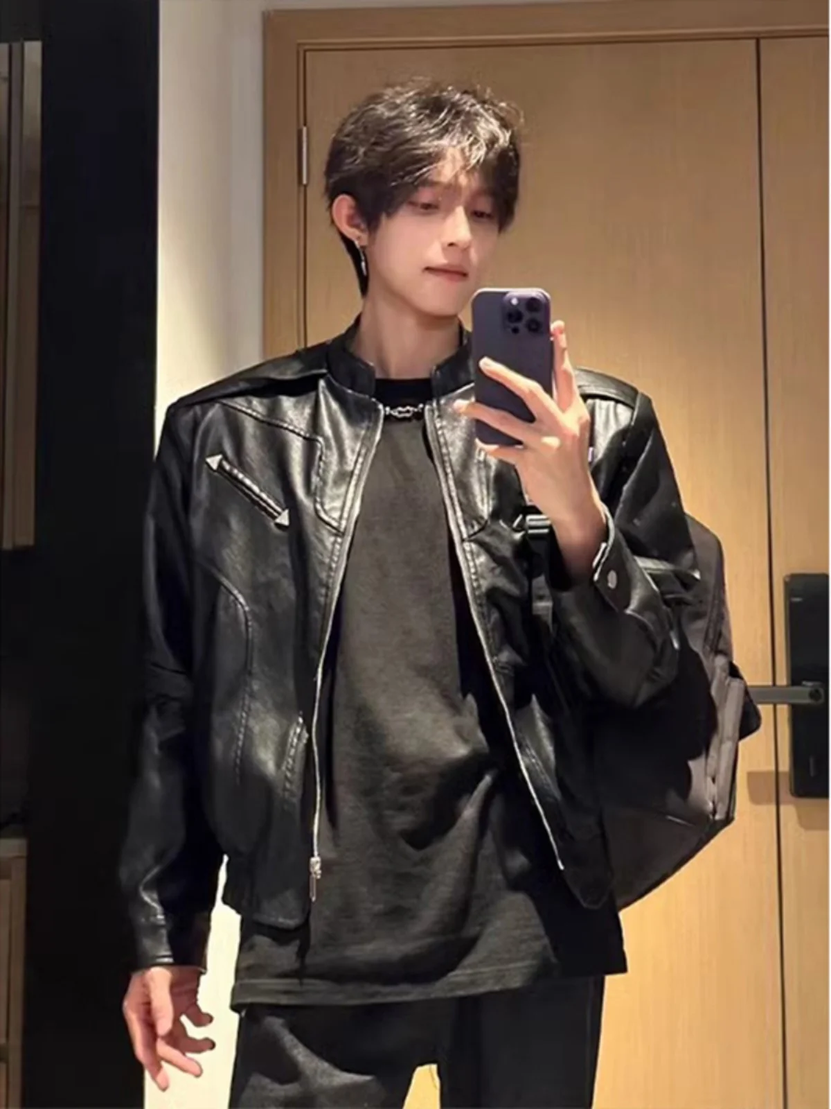 

American Sle ort Bla Leather Jaet Men's Spring Autumn New Faion Cool High-End Stand Collar Motorcycle Pilot Jaet