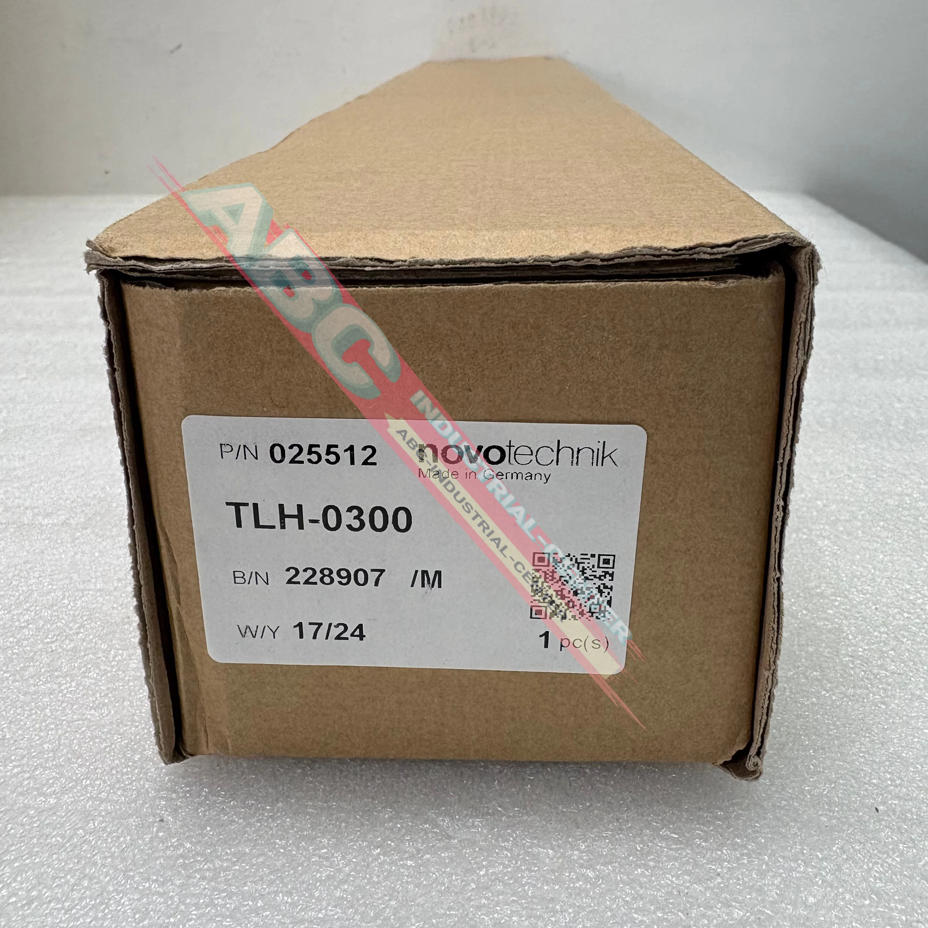 

Линейка TLH-0300 новая в коробке