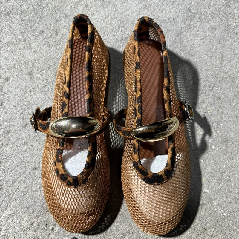 

Women Breathable Hollow Shoes New Non-slip Soft Sole Ballet Flats Comfortable Large Size Lightweight Casual Outside Loafers