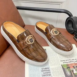 Fashion Loafers Men Shoes PU Mules Striped Embossed Pattern Flat Slip-on Half Sandals Male 2024 Casual Comfortable Leather Shoes