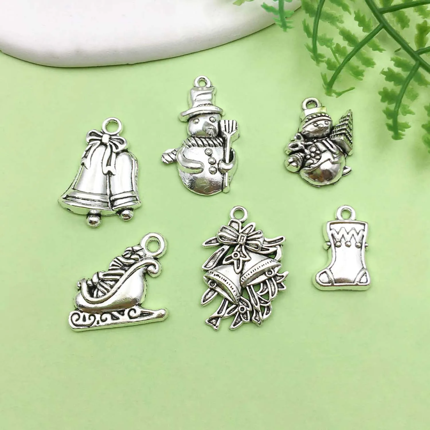 20/43pcs Christmas Decoration Charms Alloy Santa Claus, Snowflake, Gift Design Pendants for DIY Jewelry Making Accessories