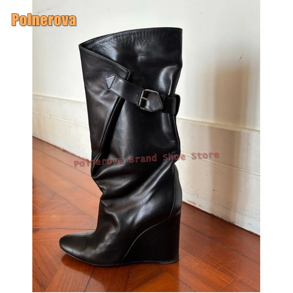 

Модные плиссированные ботинки на танкетке с рукавами и острым носком, однотонный ремень с пряжкой, женские сапоги до колена в уличном стиле, новинка осени