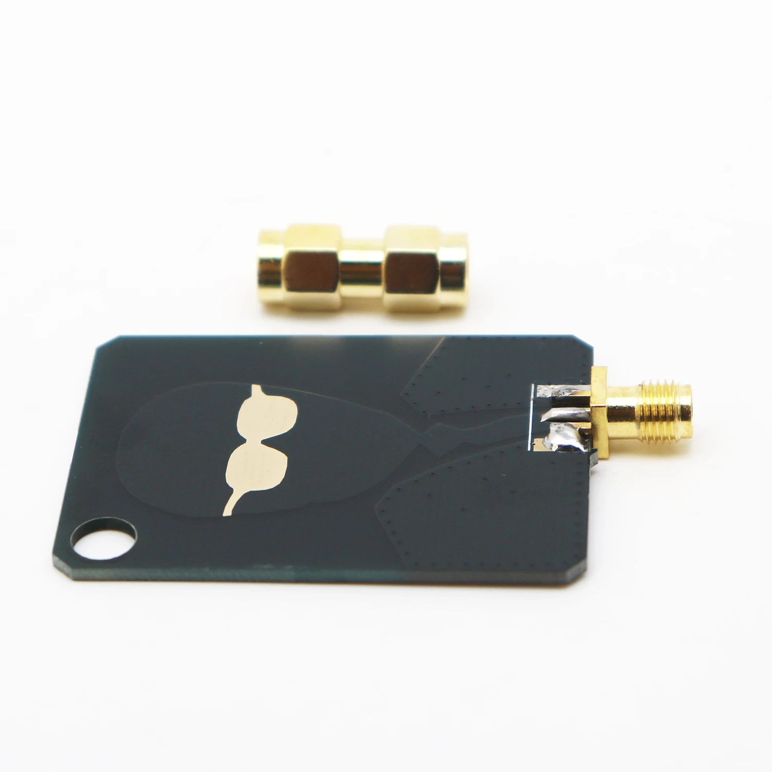 2.4GHz-7GHz UWB Antenna 3.5dBi SMA Directional Antenna 5GHz 5.8Ghz WIFI RF Signal Spectrum Monitoring Communication Testing ANT