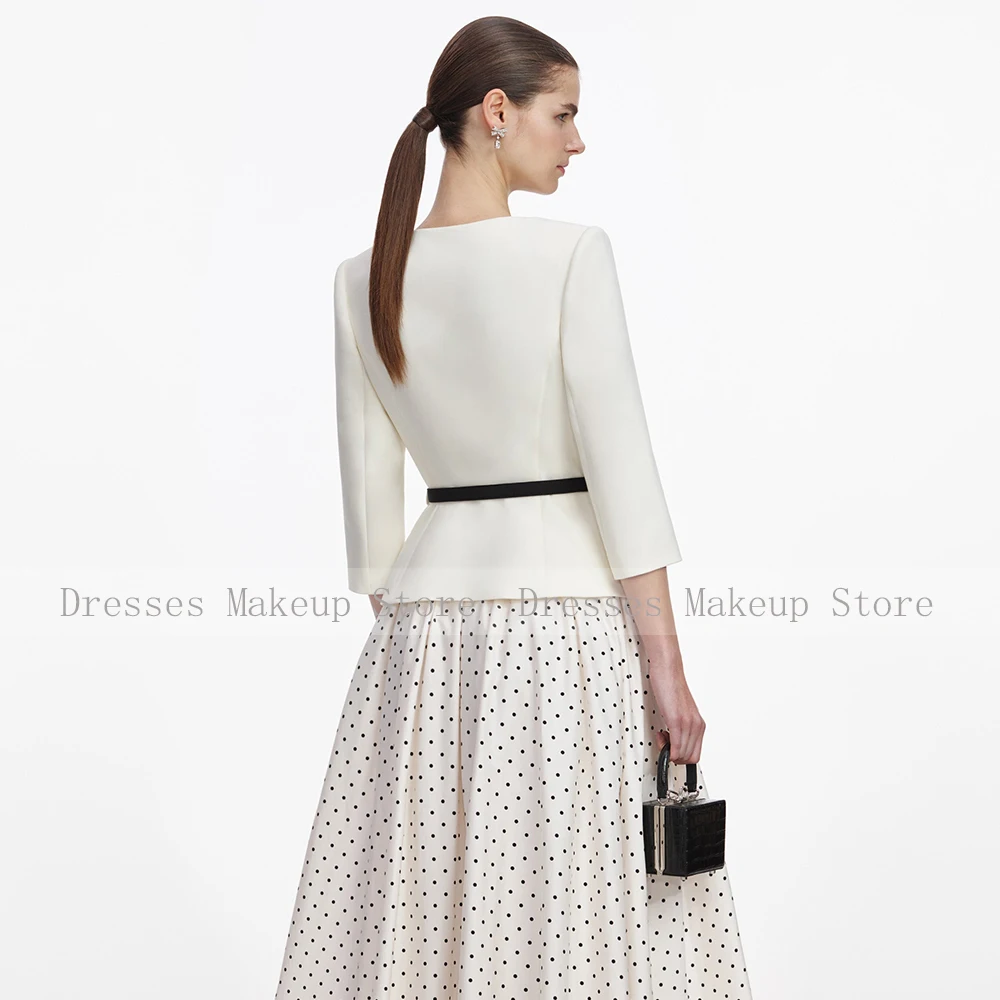 Customized Woman's Blazer with Flower 3/4 Sleeves Buttons Beige Modern Jackets for Women 2026