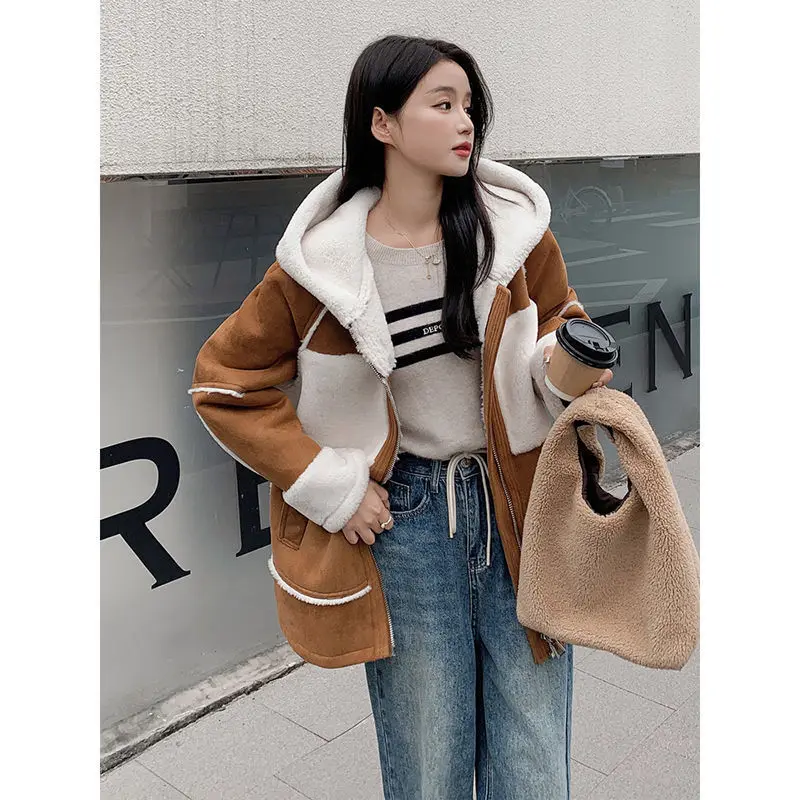 Long term in stock 2024 autumn and winter new item imitation lamb wool hooded cardigan jacket women's loose suede top