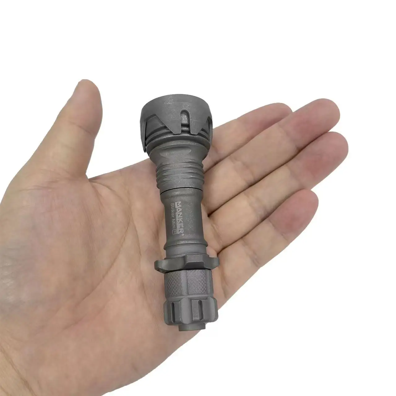 Manker Titanium Pocket Flashlight Striker Mini 635 Lumen 430 Meter AA 14500 Battery Tactical Small Torch