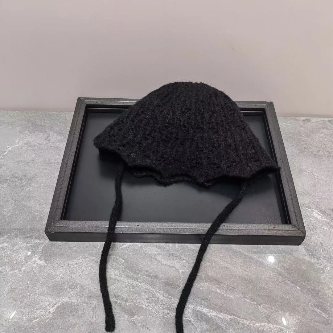 

M Series Fresh Luxurious Fisherman Hat Luxurious Autumn Winter Classic Versatile Attractive Literary Fresh Show Temperament