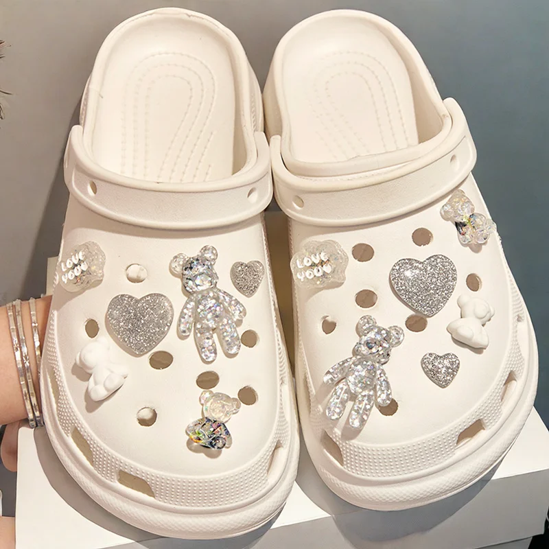 New trend Hole Shoe Charms per fai da te Glitter Love Bear decorazione fibbia per scarpe per accessori per ciondoli per scarpe sandali zoccoli regali per bambini