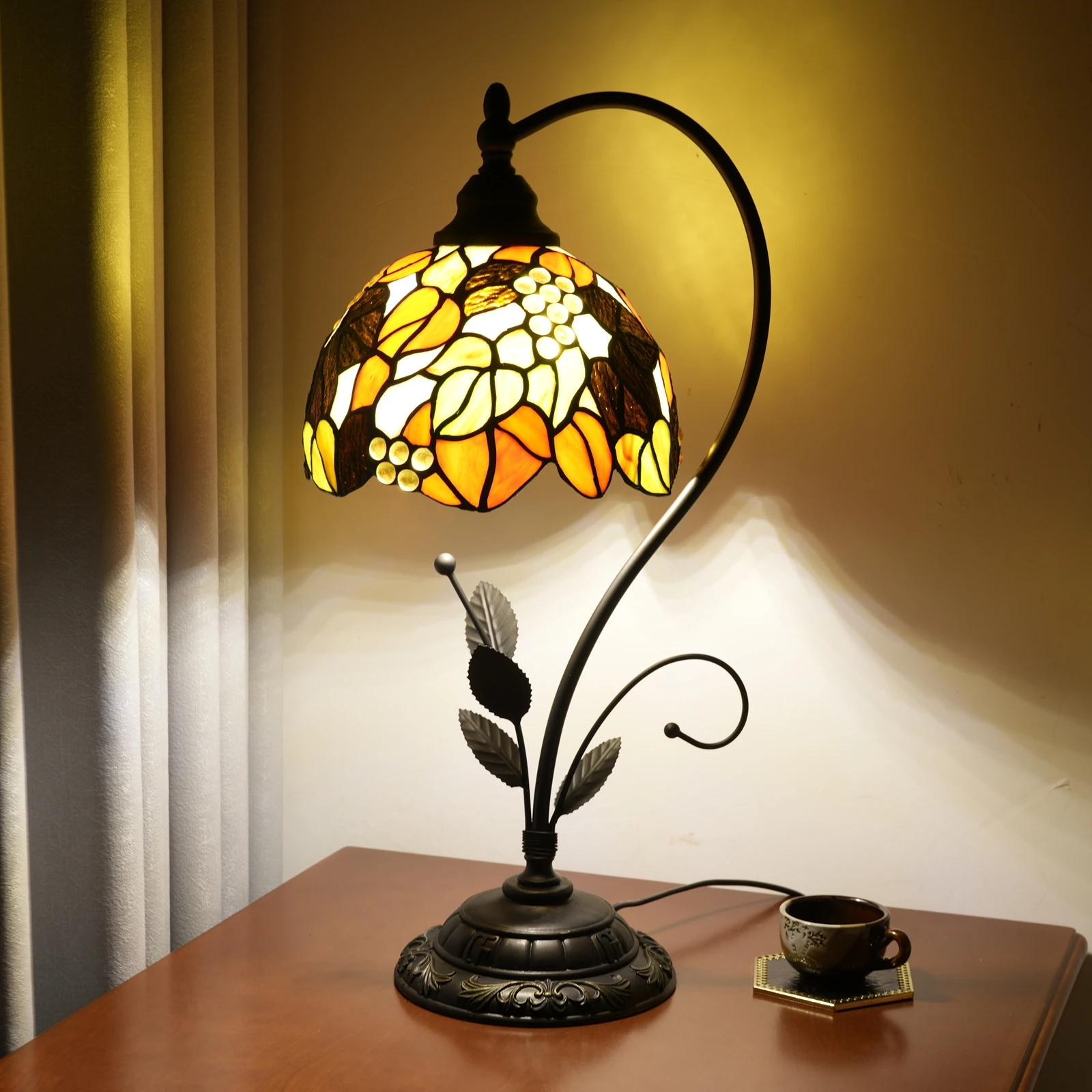 Maple Leaf Grape Table Lamp, Stained Glass Desk Reading Light, Metal Leaf Table Lamp Base Creative Desk Lamps for Home Office