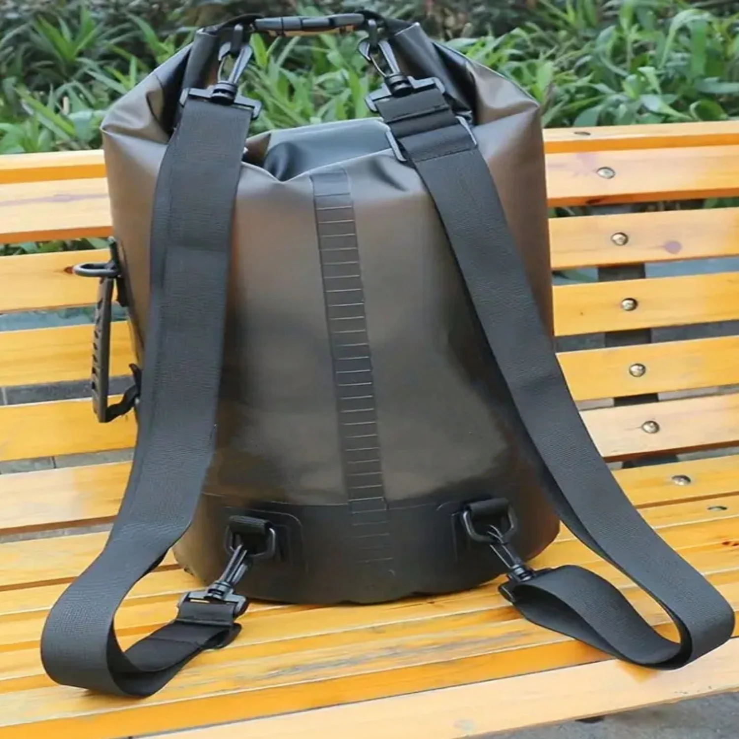1Pc 20L Waterproof Dry Bag Outdoor Drifting And Swimming Equipment Dust And Waterproof Bag, Backable And Livable Ultra Light Wat