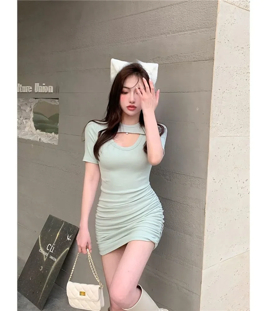 Summer new short sleeved round neck hollow out solid color mini skirt pleated shaping knitted dress