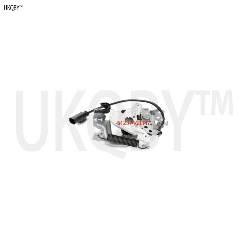 

Lock the front cover of the car on the right side. Lock the front cover of the car on the active left side 51237468347 512374683