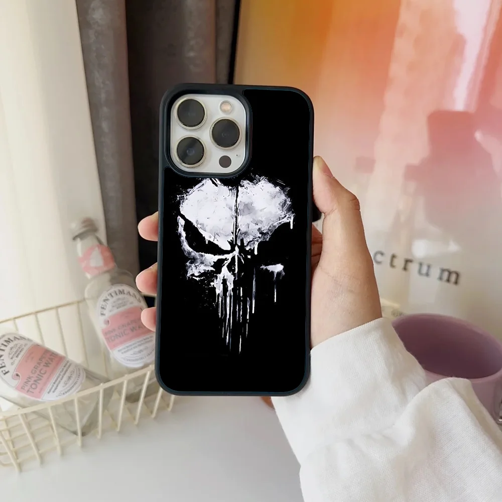 Etui na telefon TV The P-Punishers Skull do iPhone'a 11, 12, 13, 14, 15, 16 Plus Pro Max Lustrzany akrylowy pokrowiec PC TPU